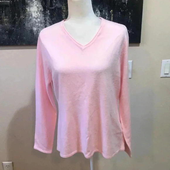 Croft & Barrow V-Neck Soft Pink 100% Acrylic Long Sleeved Sweater-Size L - Picture 1 of 6